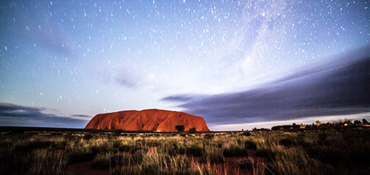 photo of Uluru at night